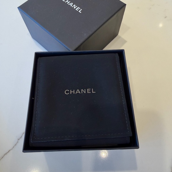 NIB NWT Chanel Camillia Brooch - Light Orange/Pink - Gorgeous!!! - Picture 5 of 10